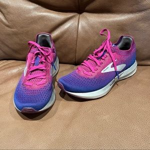 Brooks Levitate 2 Running Shoes, Aster/Purple/Blue, Women’s Size 8